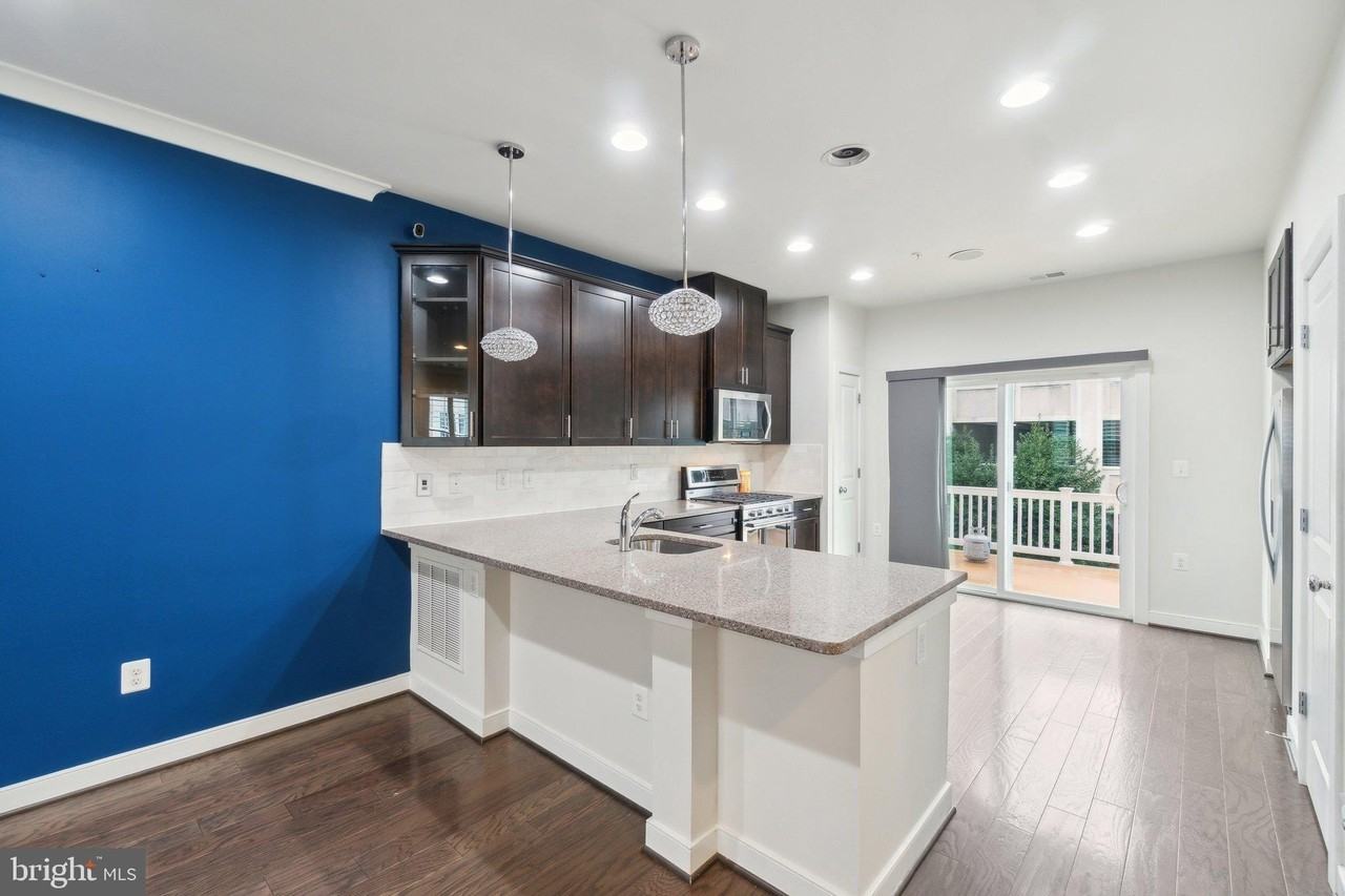 241 Kepler Dr - Photo 6 of 25