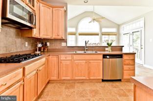 8006 Kingsmill Rd - Photo 1 of 1