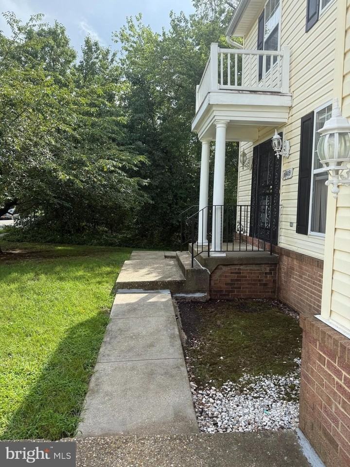 5909 Plata St - Photo 3 of 35