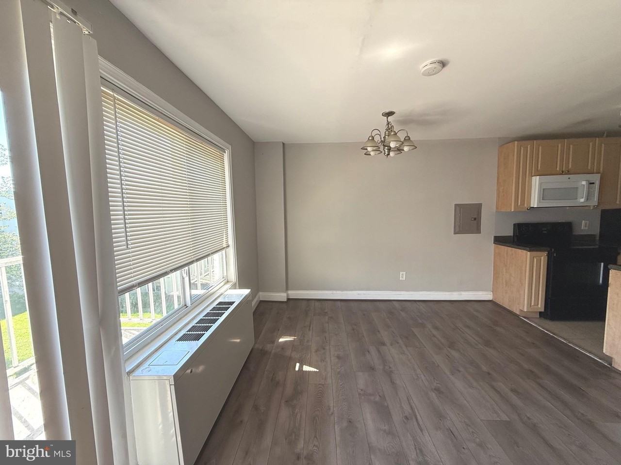 1005 Chillum Rd #301 - Photo 3 of 5