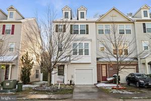 featured image of 44321 Ocelot Way