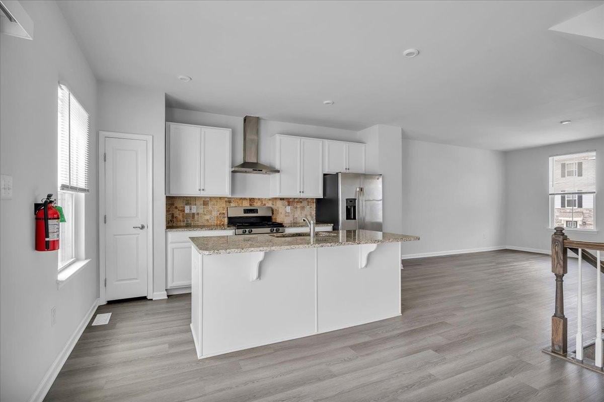 7 Hamilton Ct - Photo 3 of 19