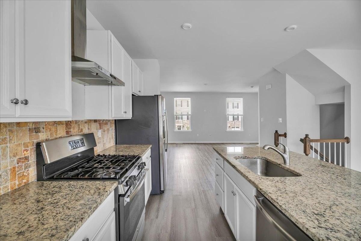 7 Hamilton Ct - Photo 5 of 19