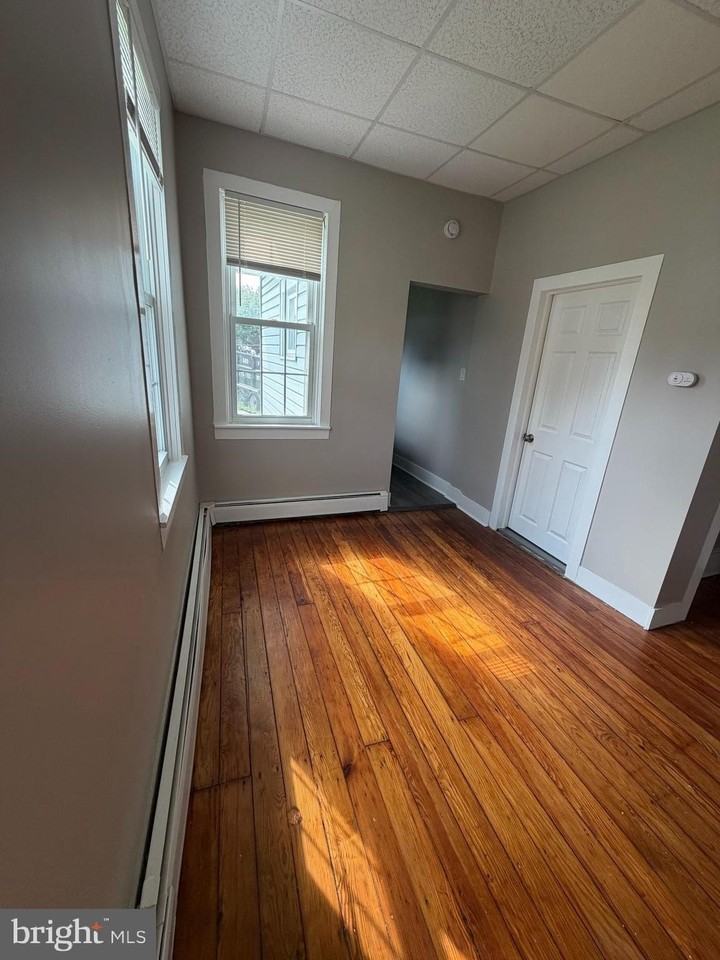 264 Kings Hwy #1 - Photo 2 of 15