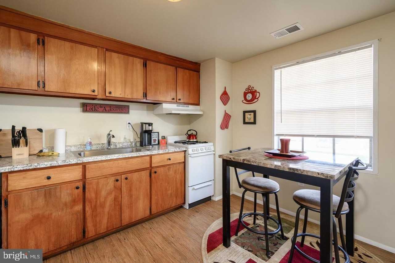 120 Roberta Jean Ave - Photo 2 of 8