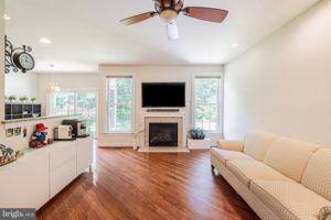 featured image of 2392 S Whittmore St