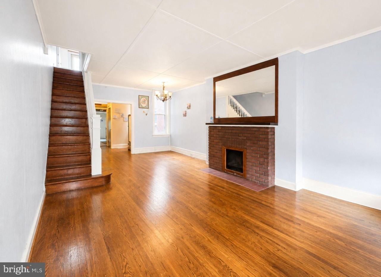 2172 Brookwood St - Photo 2 of 11
