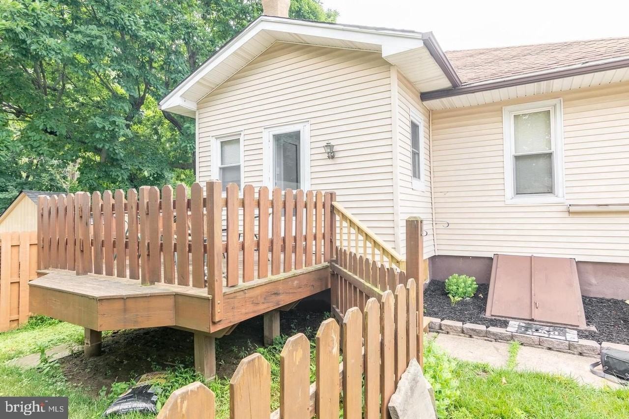 109 Printz Ave #2 - Photo 4 of 42