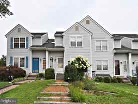 190 Barry Ave - Photo 1 of 1