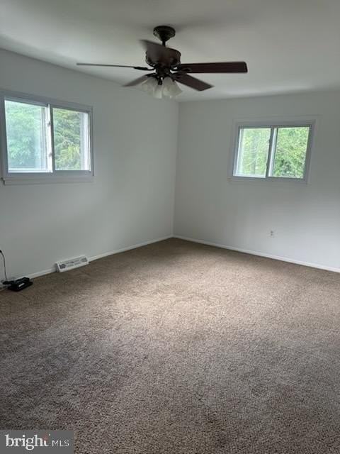 319 Runnymede Ave - Photo 7 of 13