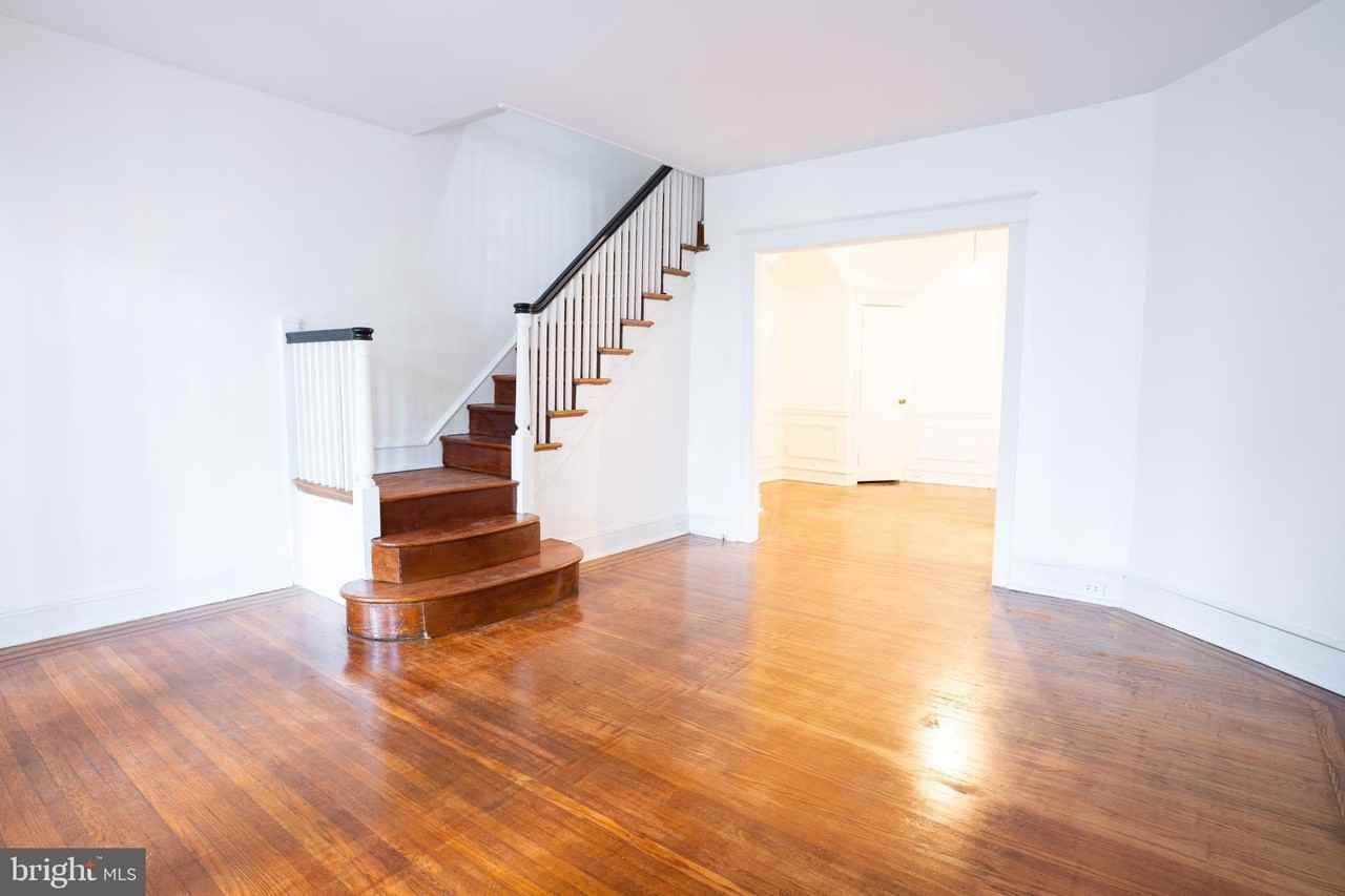 5453 W Montgomery Ave - Photo 3 of 27