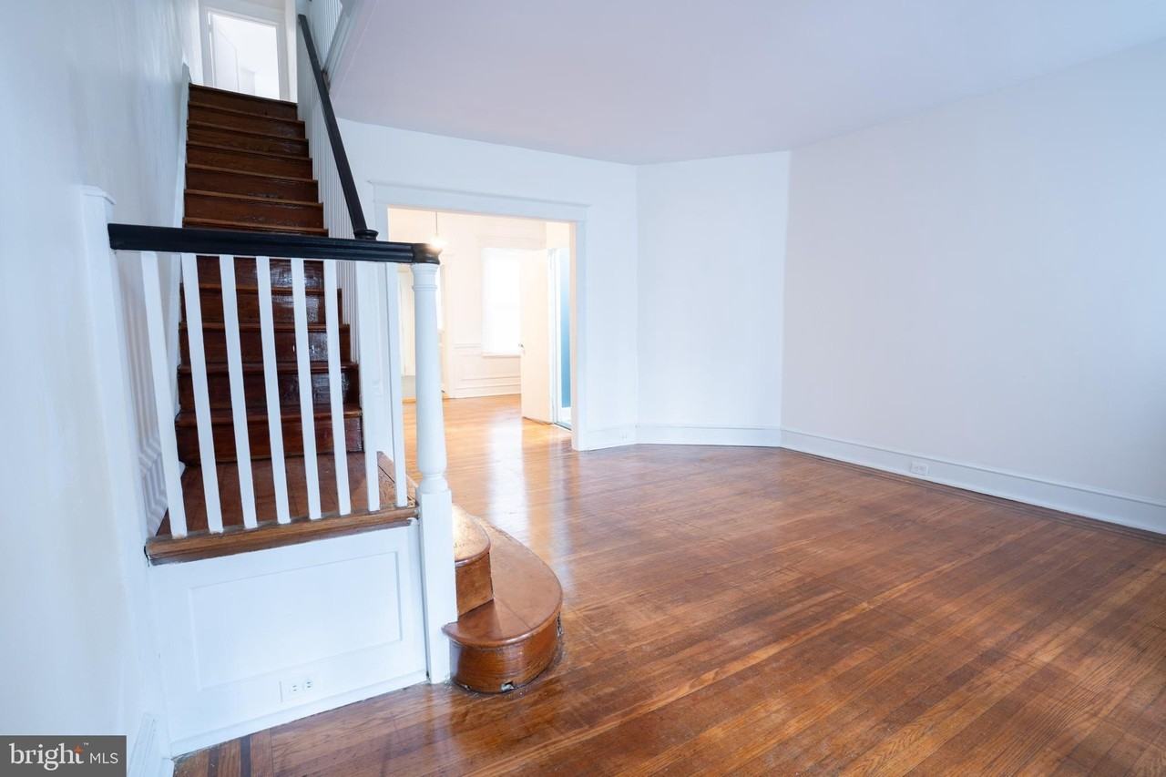 5453 W Montgomery Ave - Photo 4 of 27