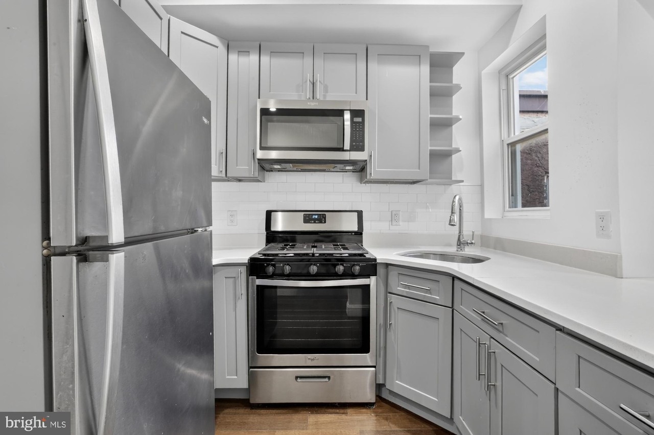 2319 N College Ave #B - Photo 7 of 28