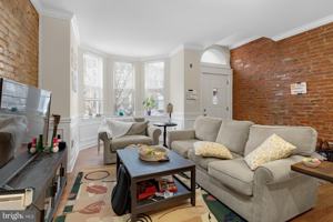 featured image of 2229 Saint Albans St