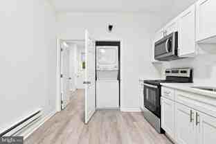 3238 N Woodstock St - Photo 1 of 1