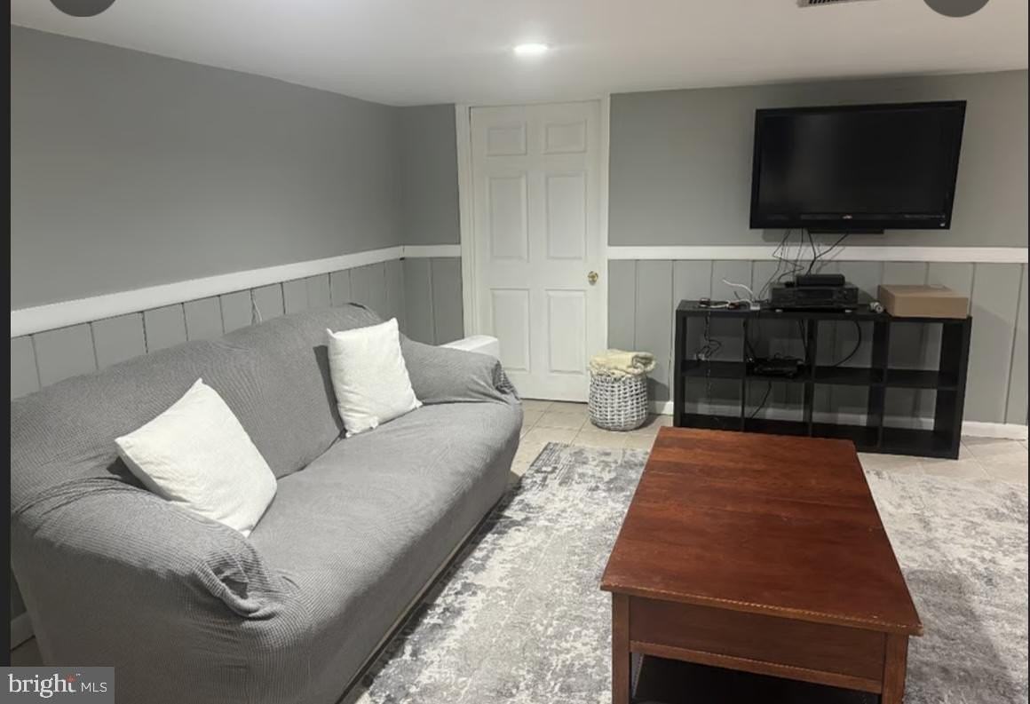 5710 Dannys Pl - Photo 3 of 37