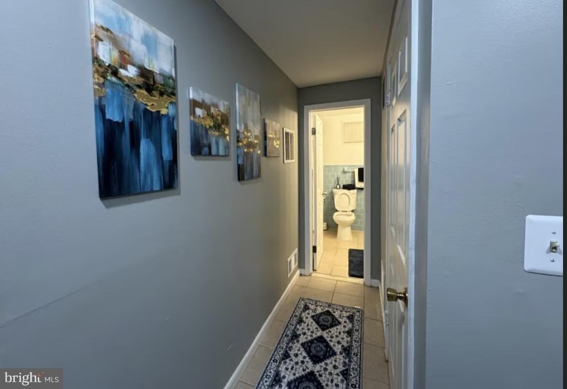 5710 Dannys Pl - Photo 5 of 37