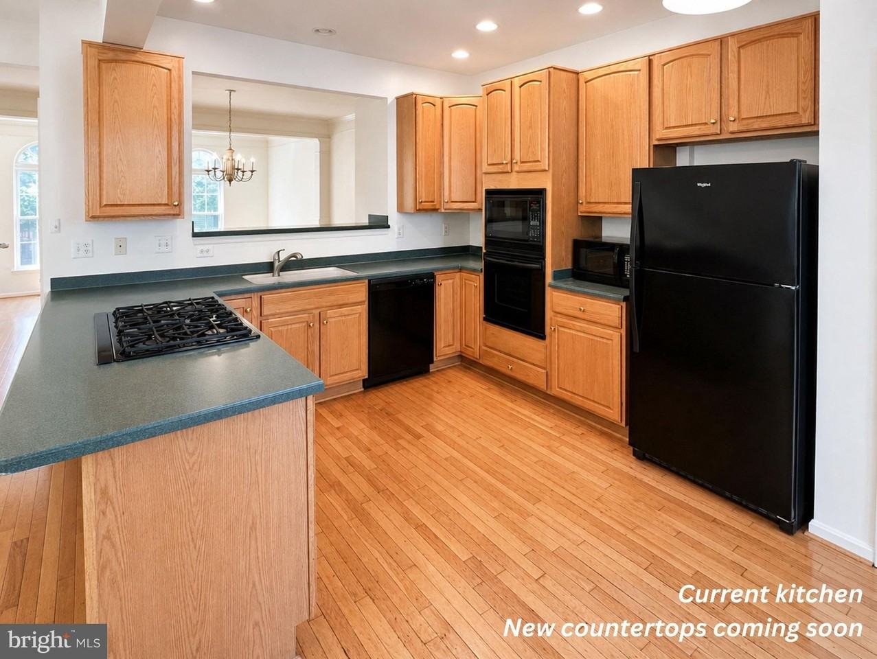 8646 Royal Worcester Ln - Photo 7 of 35
