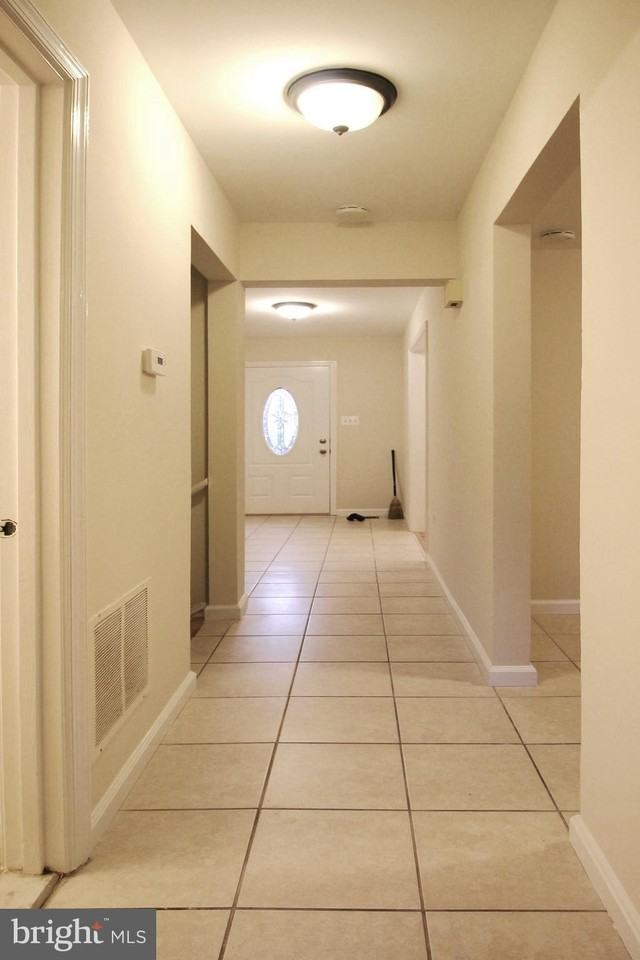 316 Cherry Ct - Photo 3 of 37