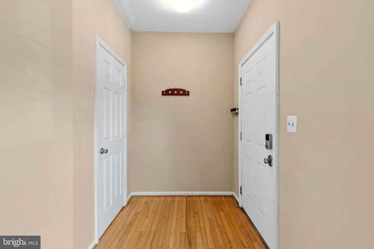 13129 Englishwood Ln - Photo 3 of 46