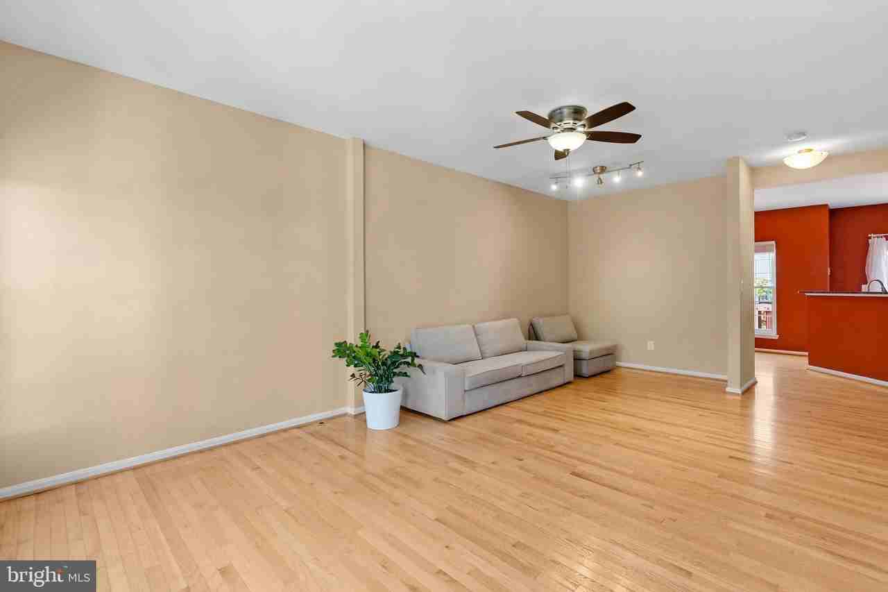 13129 Englishwood Ln - Photo 6 of 46