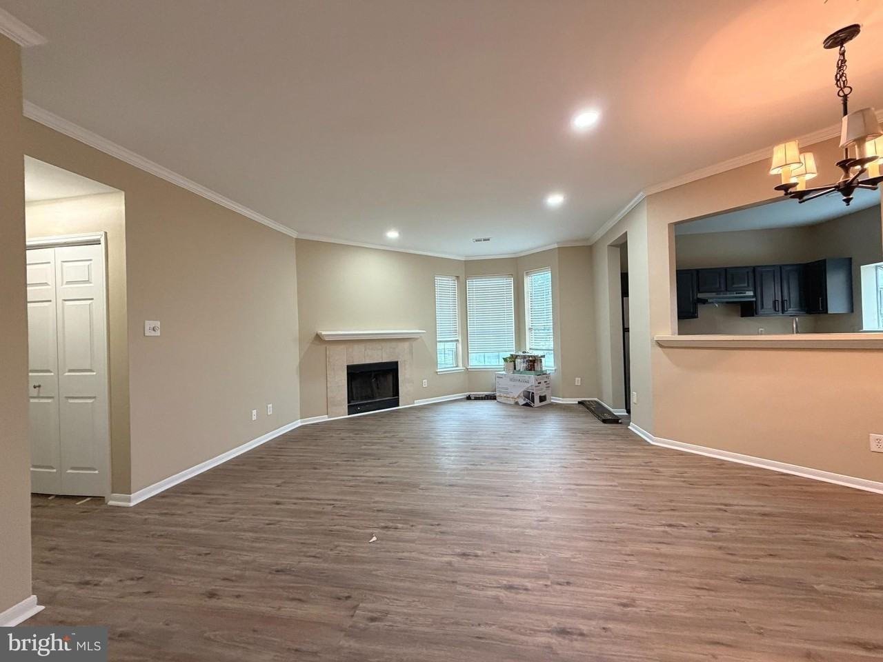 666 Gateway Dr Se #501 - Photo 2 of 28