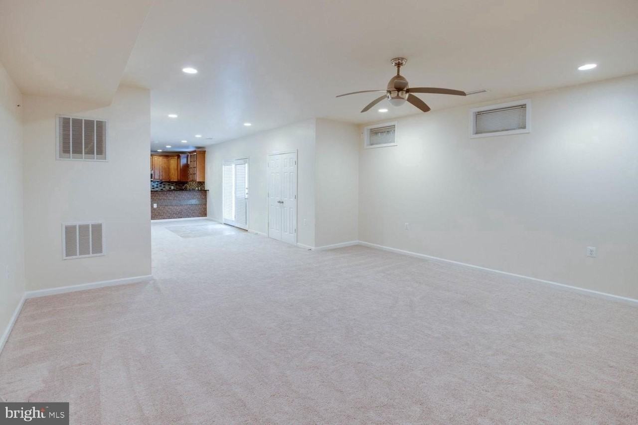 42100 Porch Light Dr - Photo 7 of 12