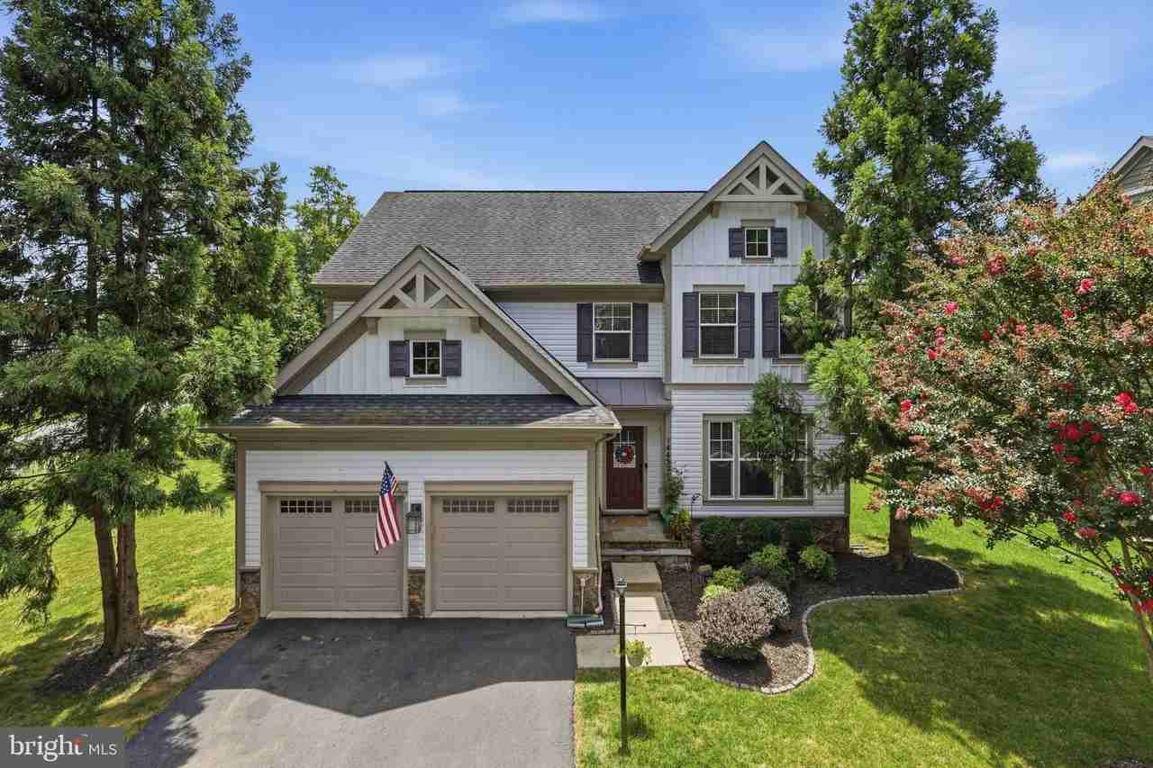 14432 WOODWILL Lane - Photo 3 of 50