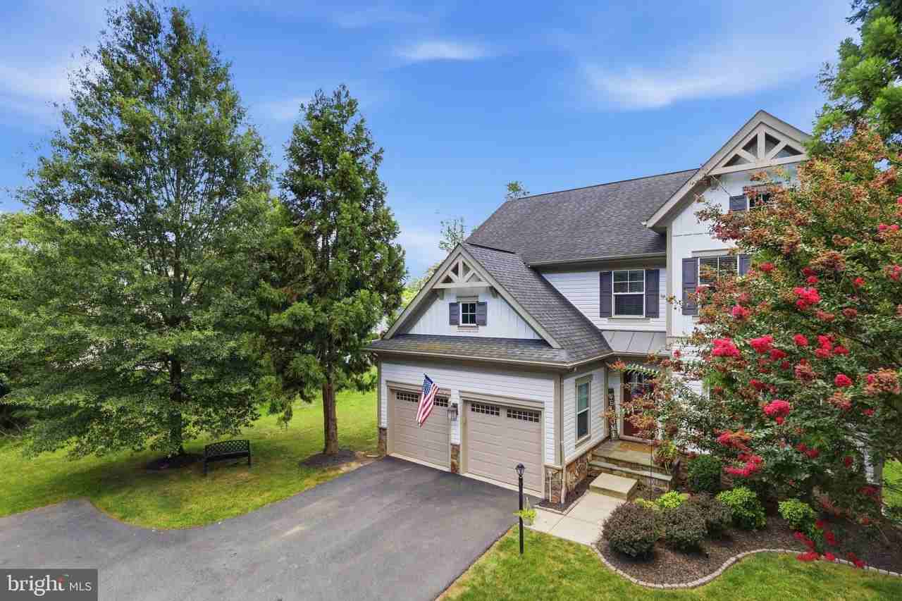 14432 WOODWILL Lane - Photo 4 of 50