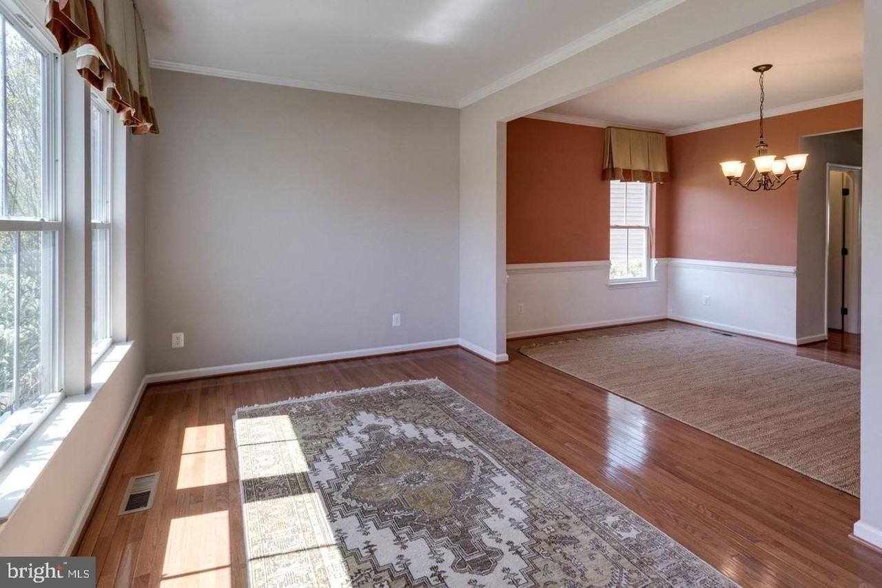 12760 MANOR HALL Court - Photo 5 of 45