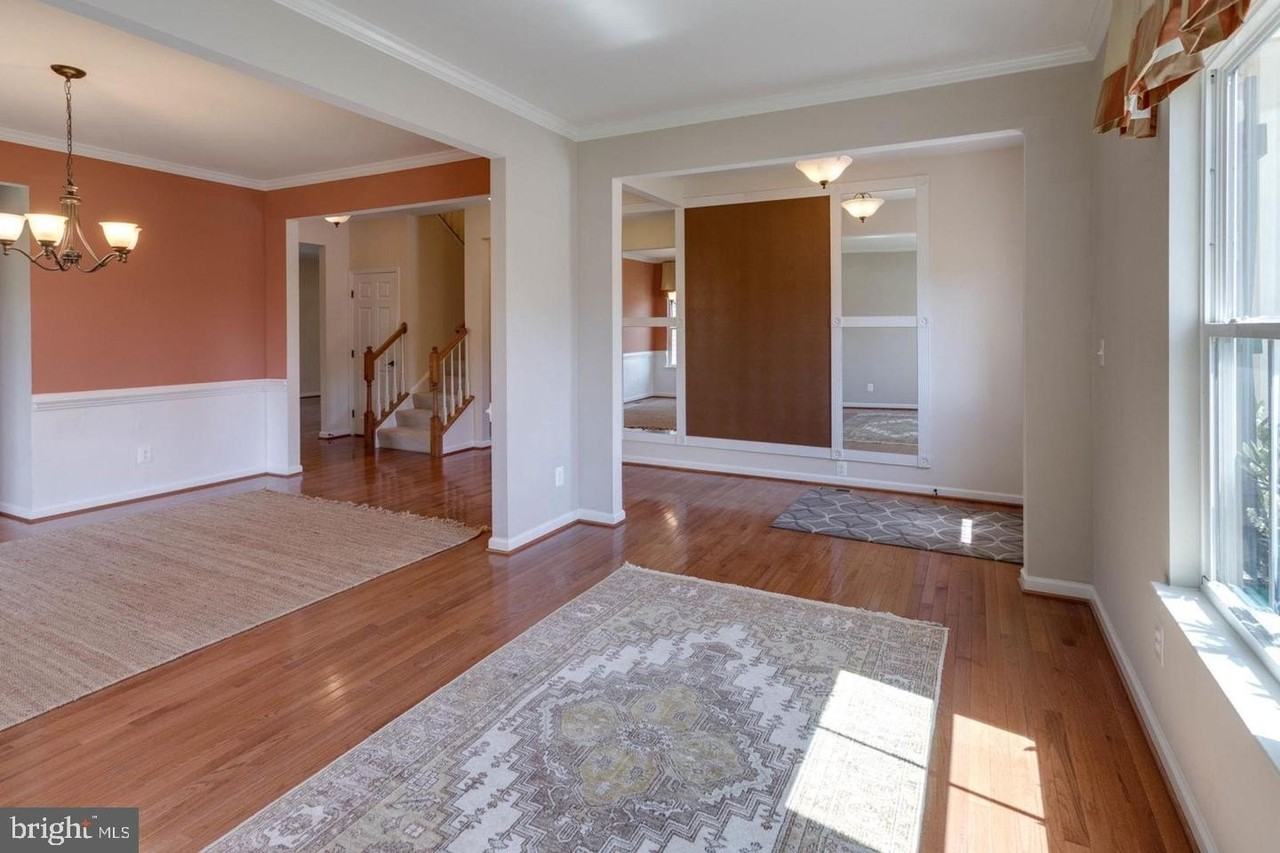 12760 MANOR HALL Court - Photo 6 of 45