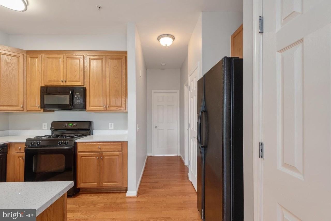 1834 CEDAR COVE Way - Photo 5 of 24