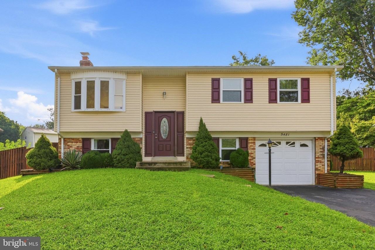 5481 SADDLER Lane - Photo 2 of 34