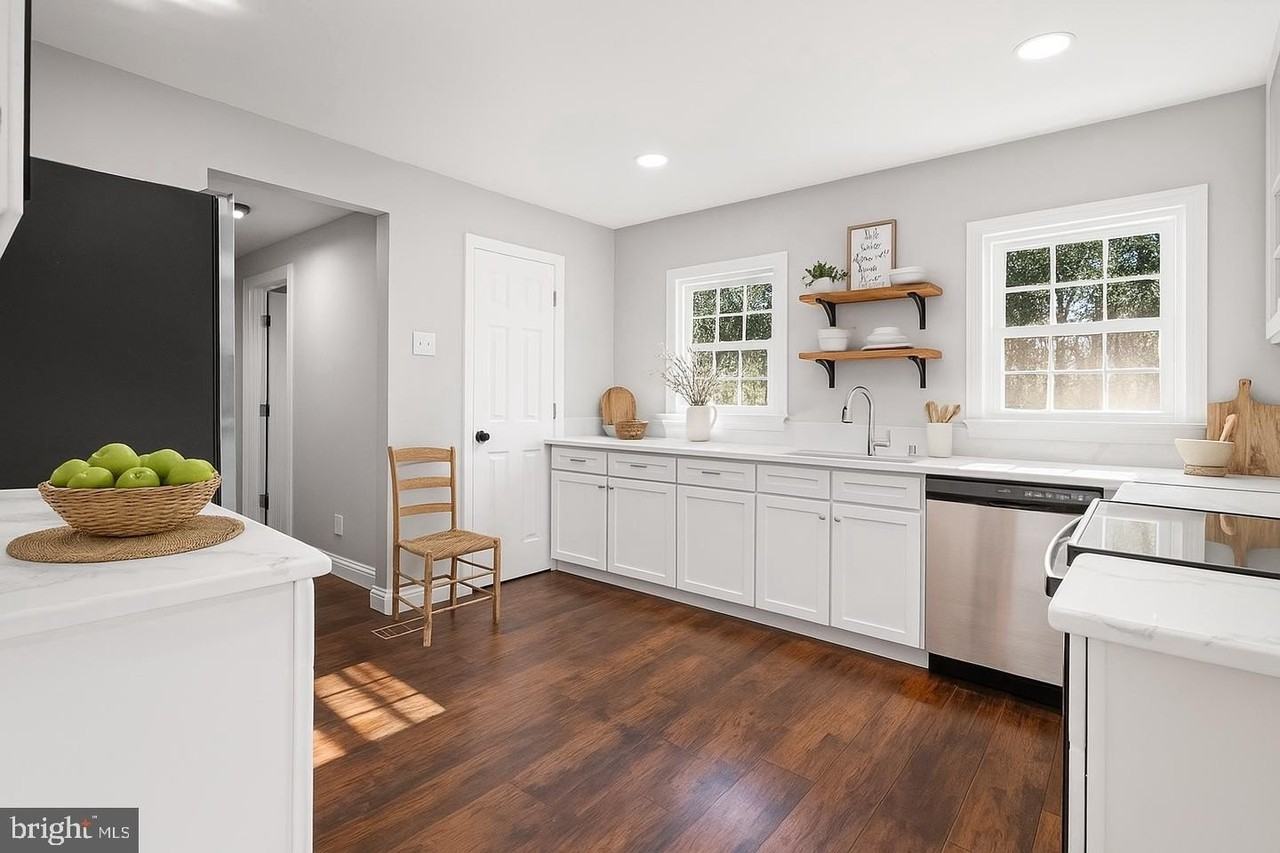4316 MASSAPONAX CHURCH Road - Photo 5 of 18
