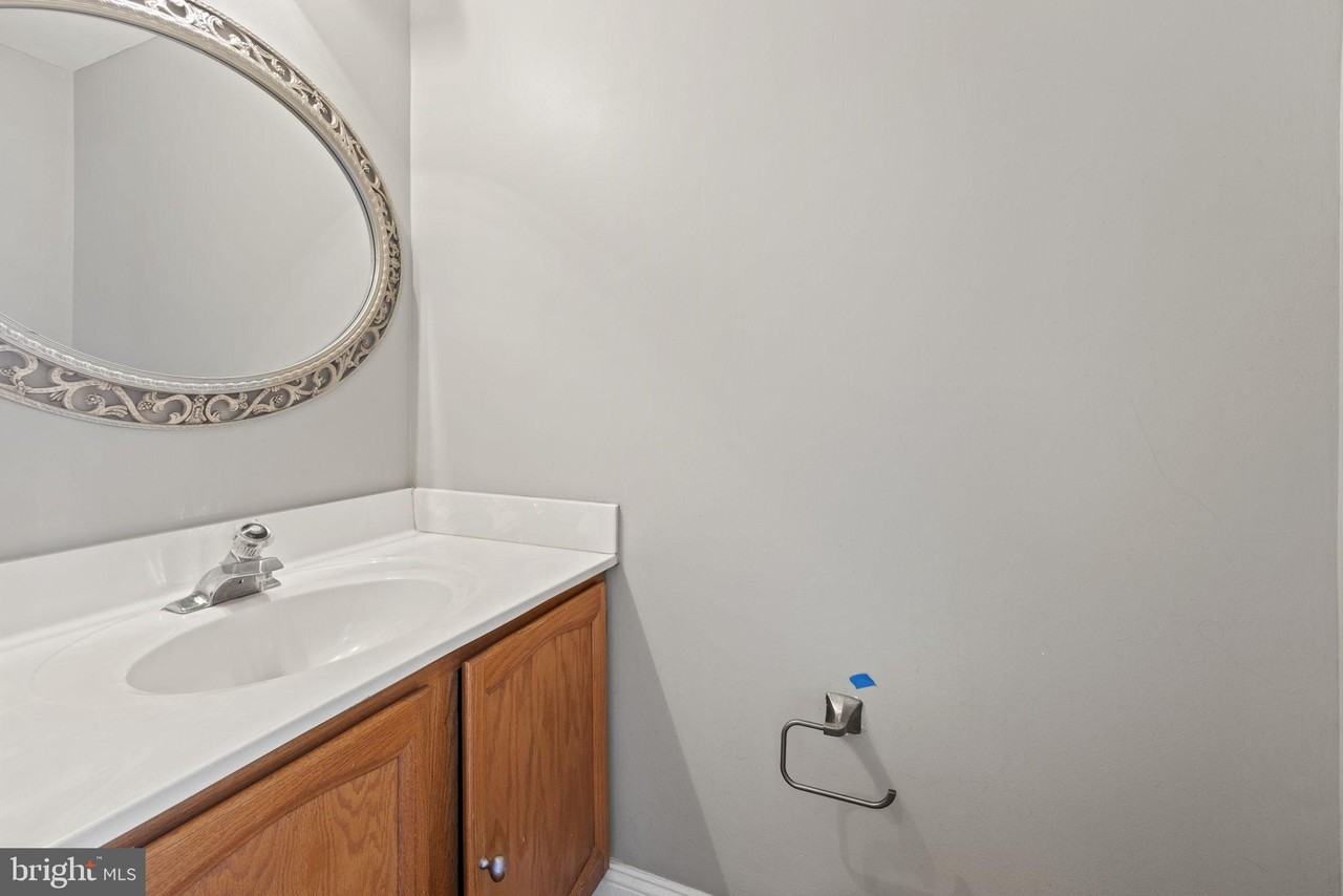 10747 BRICE Court - Photo 7 of 20
