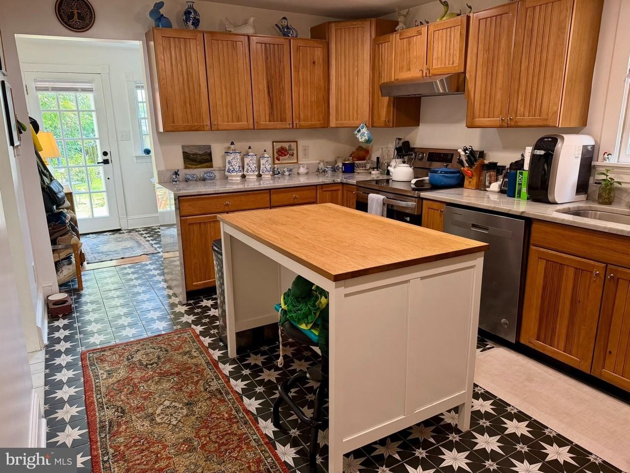 122 WASHINGTON Street N - Photo 7 of 21