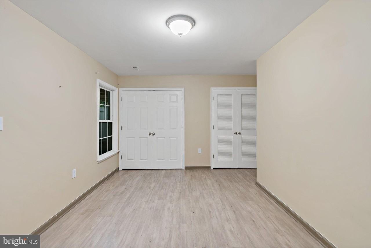 132 FURLONG Way - Photo 4 of 26