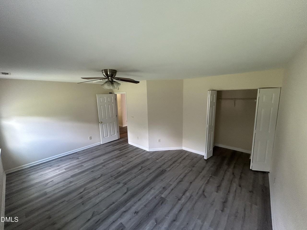 7313 Fribourg Ct - Photo 7 of 16