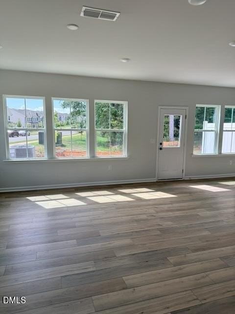 201 Broomside Ave - Photo 5 of 32