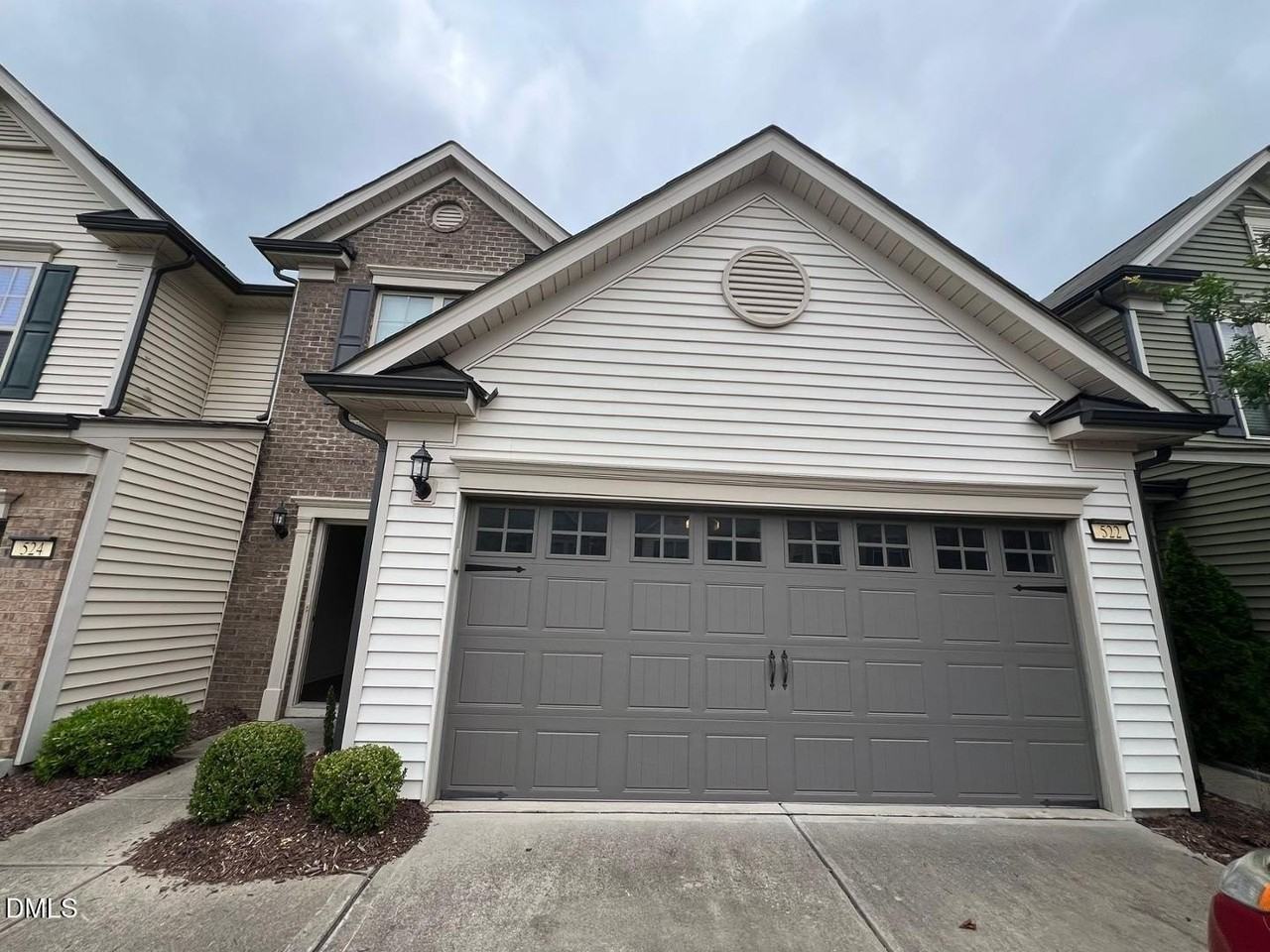 522 Denhoff Dr - Photo 2 of 23