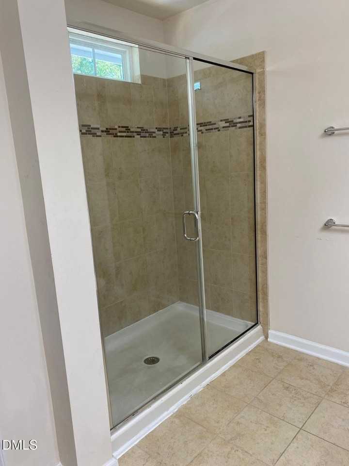 2412 Historic Cir - Photo 4 of 10