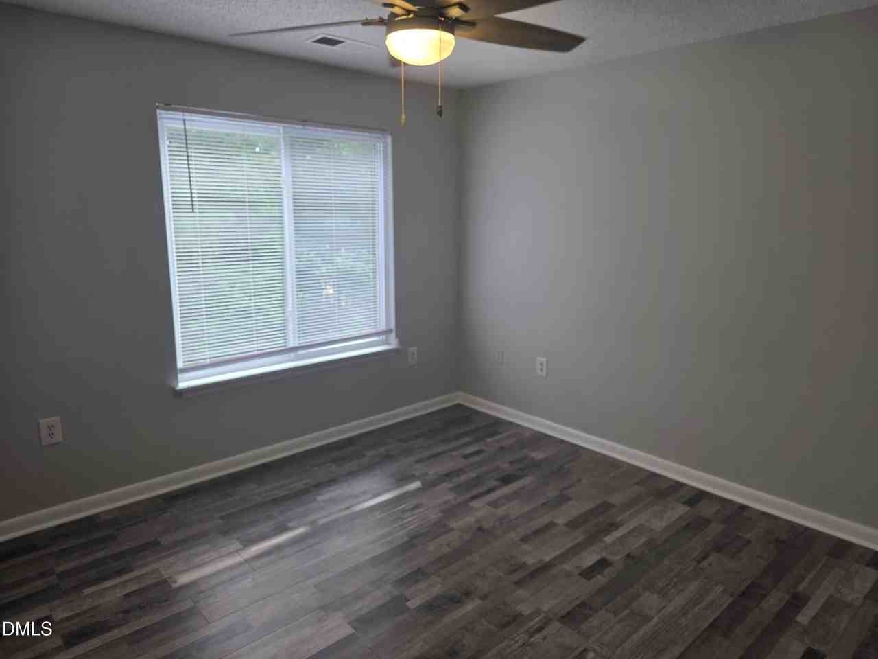 1411 Collegiate Cir #204 - Photo 4 of 15