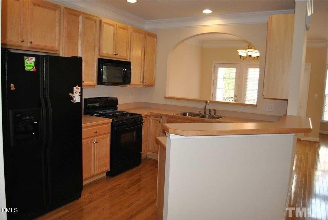 4305 Flintlock Ln - Photo 2 of 7