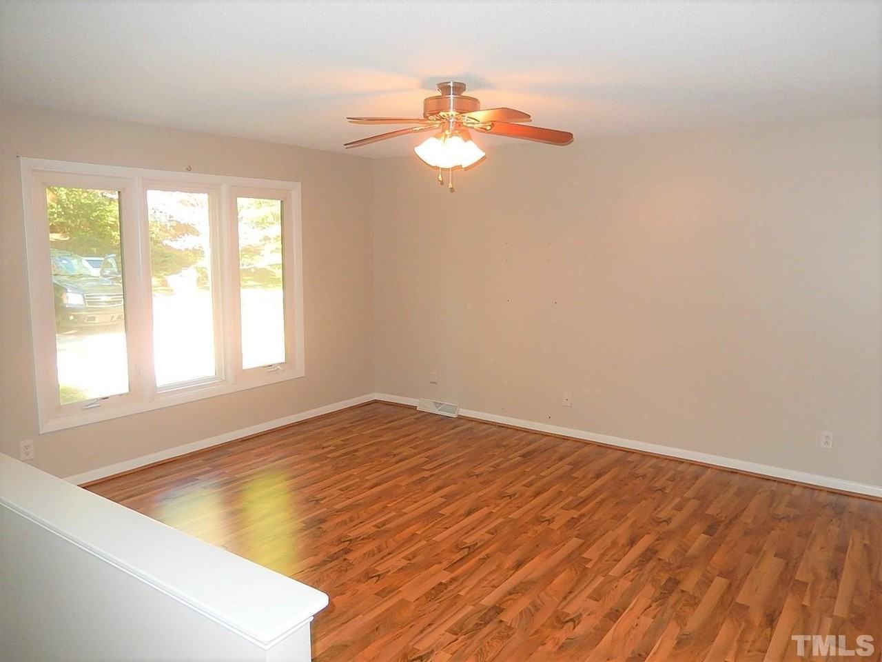 6704 Winding Trl - Photo 3 of 32