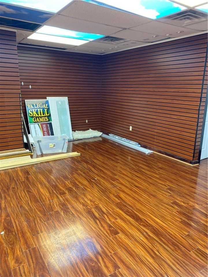 1905 Wilmington Rd - Photo 7 of 12
