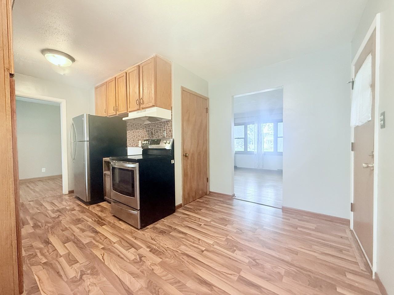 1205 Dorothy Drive - Photo 4 of 14