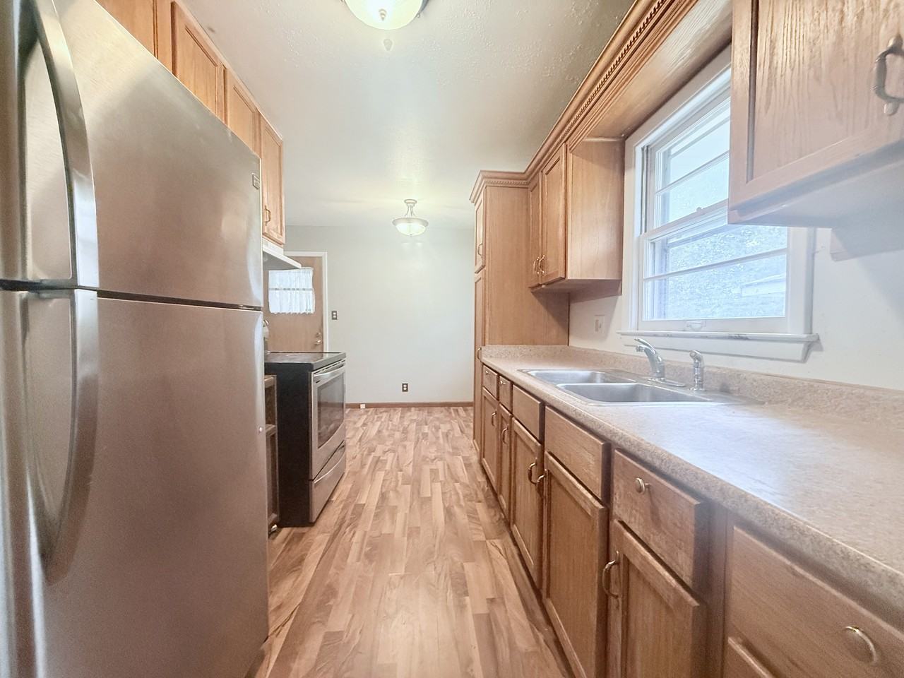 1205 Dorothy Drive - Photo 5 of 14