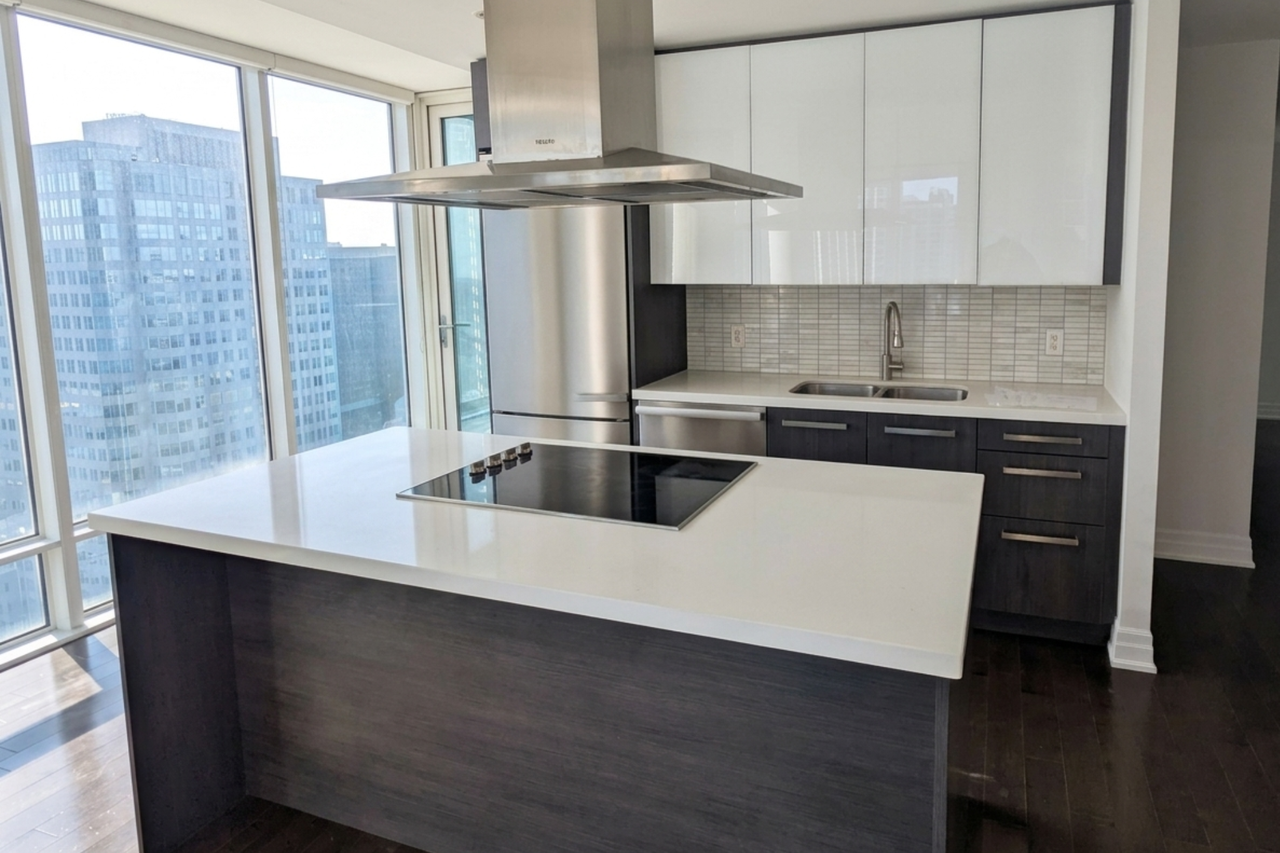 8 The Esplanade #2802 - Photo 2 of 15