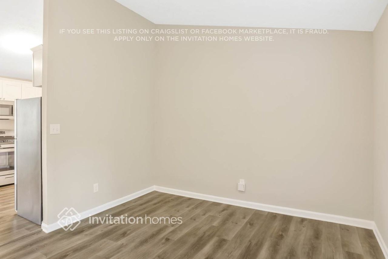 3920 Wood Path Ln - Photo 5 of 26