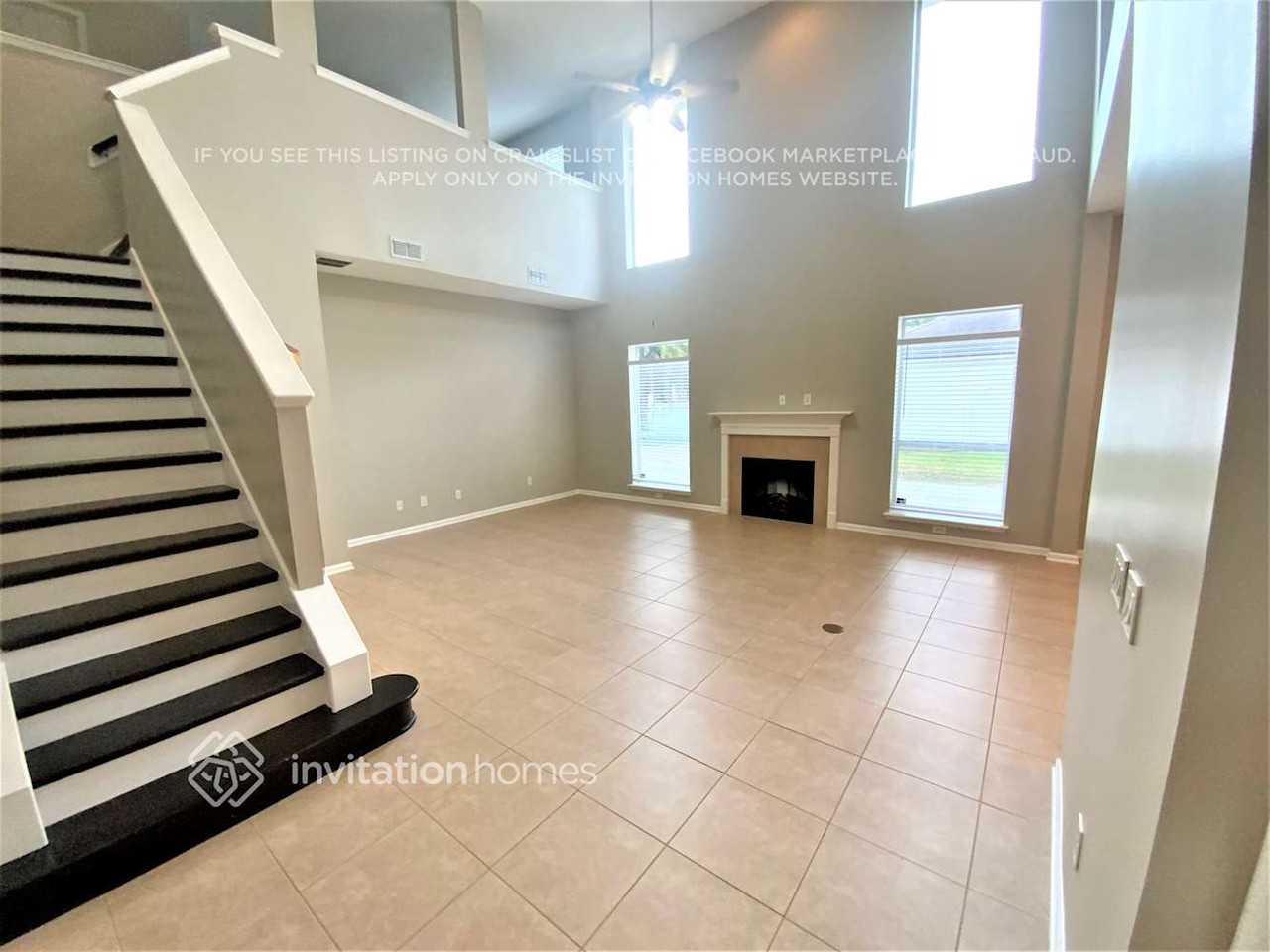 340 Brier Rose Ln - Photo 4 of 19